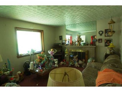 1818 Robert St, Columbus, OH 43224 - photo 3