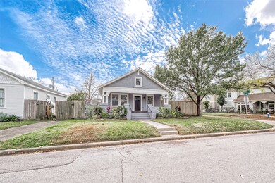 602 Aurora St, Houston, TX 77008 - photo 3