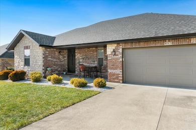 813 S Eastridge, Nixa, MO 65714 - photo 4