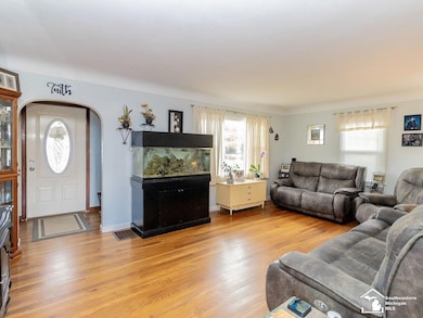 559 E Erie Rd, Temperance, MI 48182 - photo 5