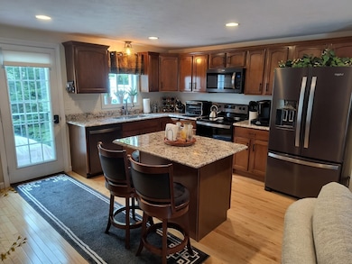 28 Owens Dr unit 52, Swanzey, NH 03446 - photo 3