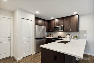 9518 7th Ave SE, Everett, WA 98208 - photo 5