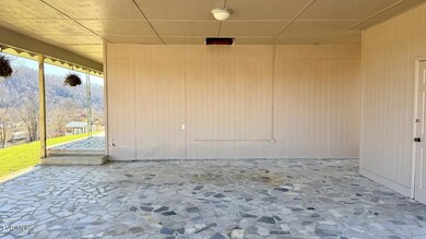 299 Duff St, Pennington Gap, VA 24277 - photo 5