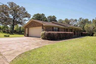 2517 Corral Dr, Cantonment, FL 32533 - photo 3