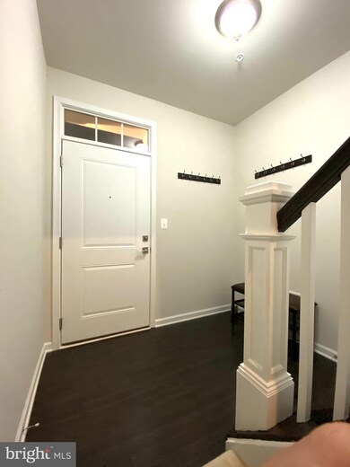 23286 Southdown Manor Terrace unit 115, Ashburn, VA 20148 - photo 4