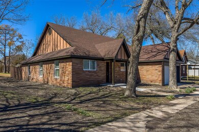 101 N Blanton, Whitewright, TX 75491 - photo 2