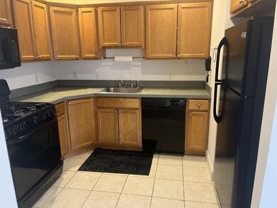 15 Des Moines Rd unit 302, Quincy, MA 02169 - photo 2