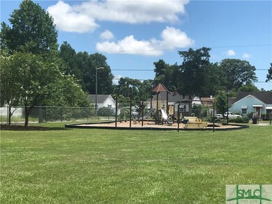 2306 E 40th St, Savannah, GA 31404 - photo 4