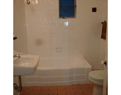 139 Antrim St unit 2, Cambridge, MA 02139 - photo 2