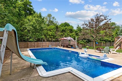 21 Claire St, West Warwick, RI 02893 - photo 5