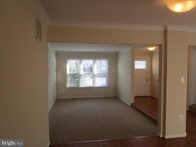 7932 Forest Path Way, Springfield, VA 22153 - photo 4