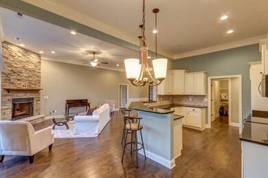 107 Whispering Pines Dr, Frankfort, KY 40601 - photo 6