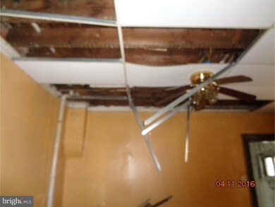 1038 Liberty St, Camden, NJ 08104 - photo 5