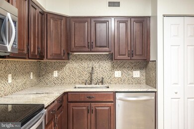 5501 Seminary Rd unit 113S, Baileys Crossroads, VA 22041 - photo 4