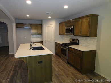 1511 E Utica Place, Broken Arrow, OK 74011 - photo 2