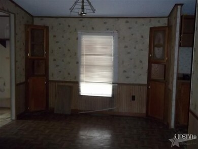 1023 E Campbell St, Warren, IN 46792 - photo 7