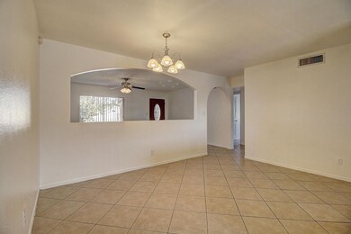 8123 W Westview Dr unit 5, Phoenix, AZ 85033 - photo 4