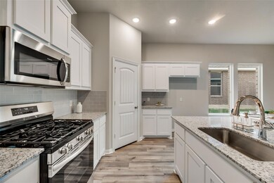 3603 Austin St, Gainesville, TX 76240 - photo 7