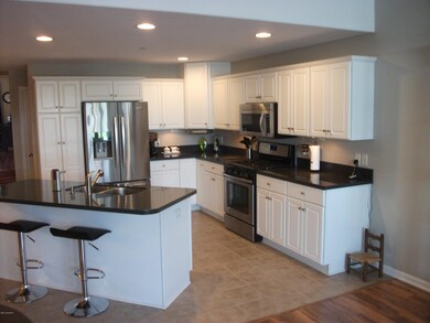 2411 Lake10