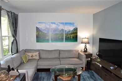 523 Portsmouth Ct, Sellersville, PA 18960 - photo 2