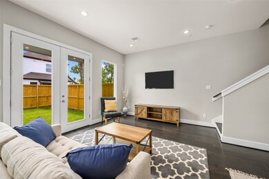 4034 Porter St, Houston, TX 77021 - photo 7