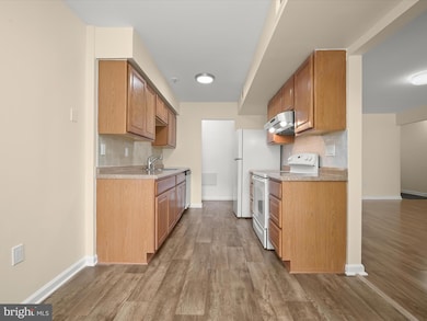14909 Cleese Ct unit 12, Silver Spring, MD 20906 - photo 4