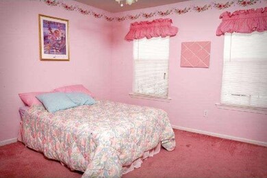 2299 Locust Dr, Lansdale, PA 19446 - photo 5