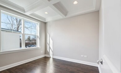 573 W Belden Ave, Elmhurst, IL 60126 - photo 4