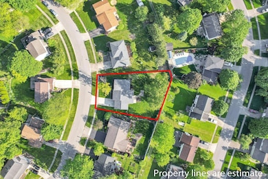 27-web-or-mls-1745-shady-brook-ln