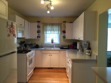 1523 Suffolk Ave, Westchester, IL 60154 - photo 4