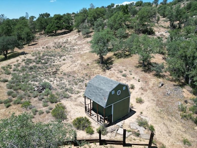 36708 Big Springs Dr, Caliente, CA 93518 - photo 4