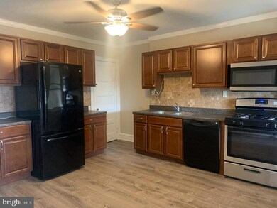 73 W 5th St, Bridgeport, PA 19405 - photo 6