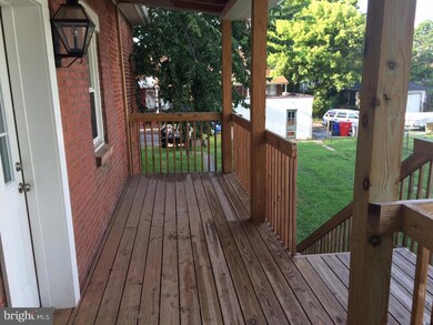 7 Walnut St unit 3, Pottstown, PA 19464 - photo 2