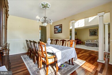 8513 Summershade Dr, Odenton, MD 21113 - photo 6