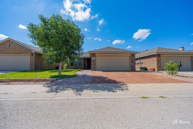 310 E 99th St, Odessa, TX 79765 - photo 2