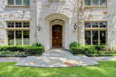 2118 Pine Valley Dr, Houston, TX 77019 - photo 7