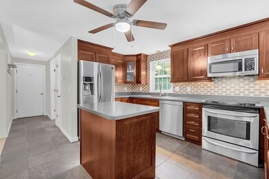 464 Florence St, Leominster, MA 01453 - photo 7