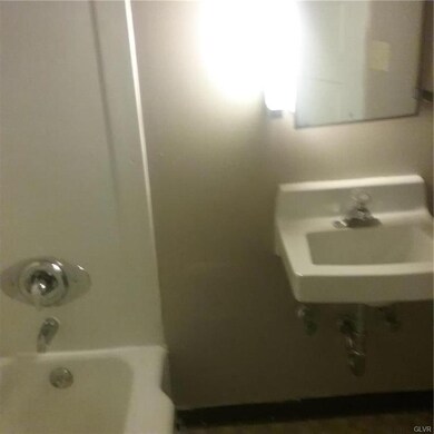 1124 Tilghman St unit 2, Allentown, PA 18102 - photo 5