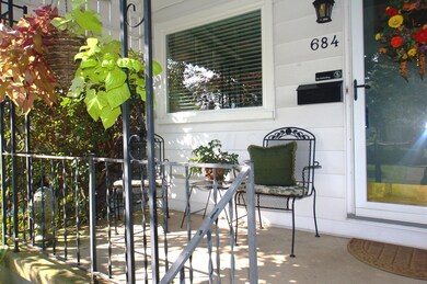 684 E Royal Forest Blvd, Columbus, OH 43214 - photo 4