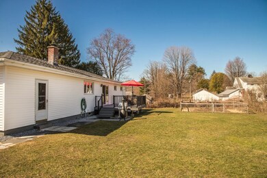 41 Maplewood Dr, Center Rutland, VT 05736 - photo 4