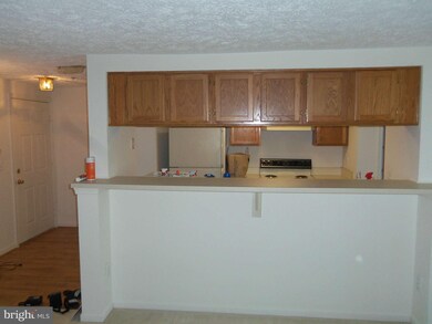 3570 Sherbrooke Cir unit 7-103, Woodbridge, VA 22192 - photo 3