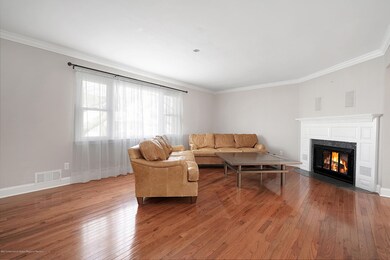 Living Room2
