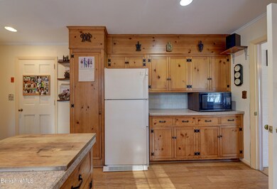 18-Kitchen