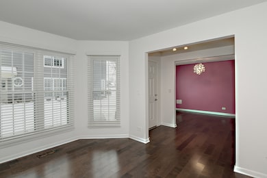 1080 Ridgefield Cir, Carol Stream, IL 60188 - photo 5