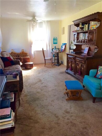 Living/dining room