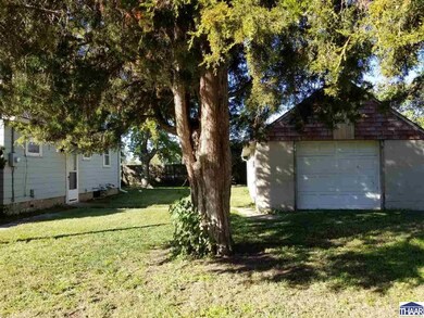 318 Helen Ave, Terre Haute, IN 47802 - photo 3