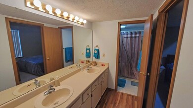 23 Bathroom