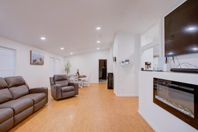 6450 N Winton Way unit 76, Winton, CA 95388 - photo 3