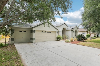 ROOMY 3 CAR GARAGE WITH DRIVEWAY MAKES PARKING A BREEZE