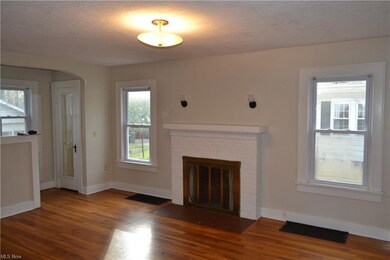 Living room with gorgeous floors.